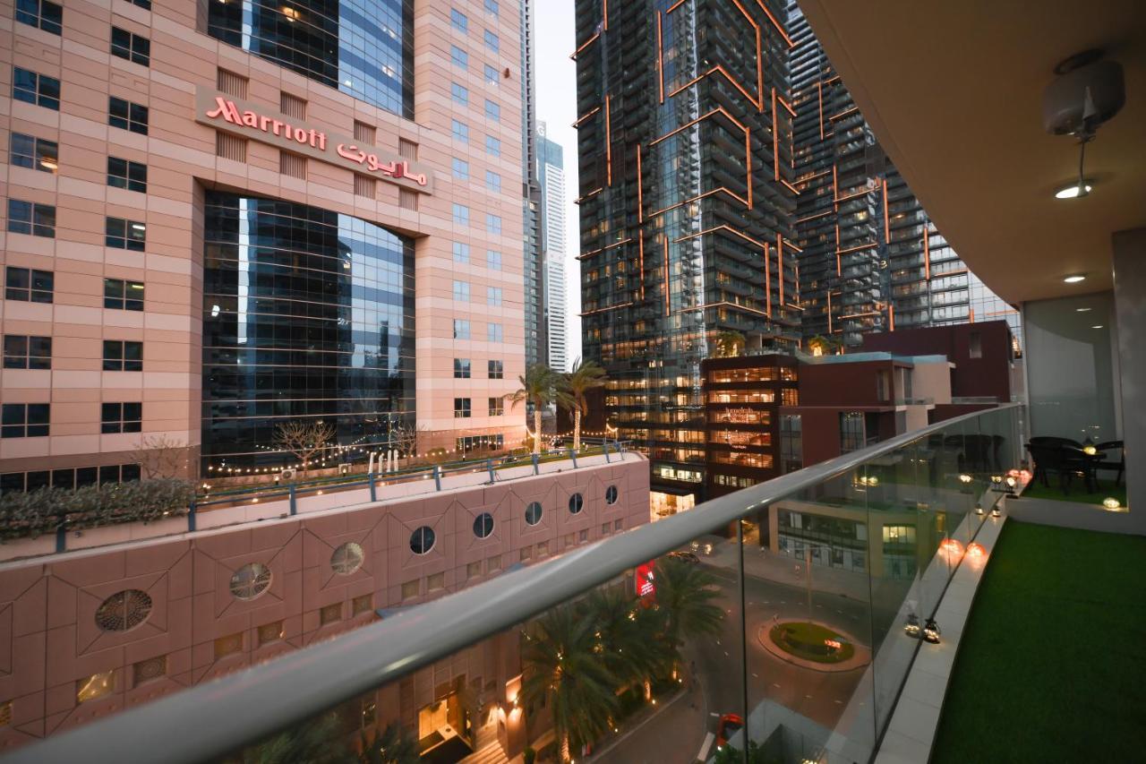 Trinity Holiday Homes - Discover The True Definition Of Luxury At 2Br In Dubai Marina Exterior photo